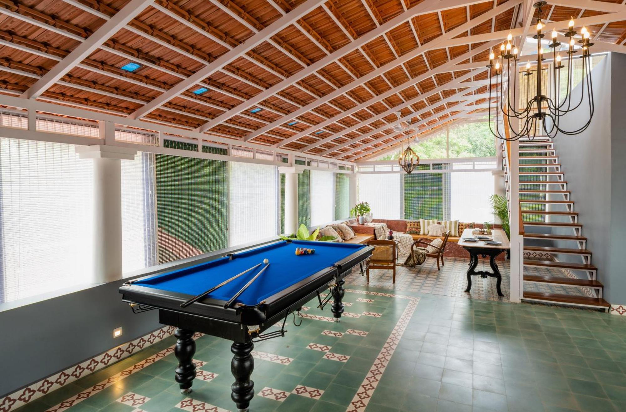 Elivaas 5 Bhk With Pvt Pool, Entertainment Room & Glass House - Bludoor Marmagao Exterior photo